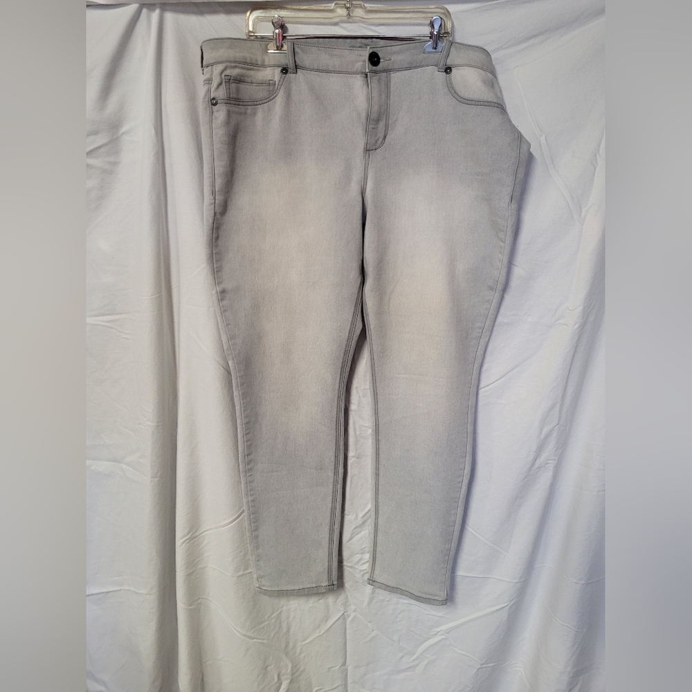 Maurices Women's Gray Jeans